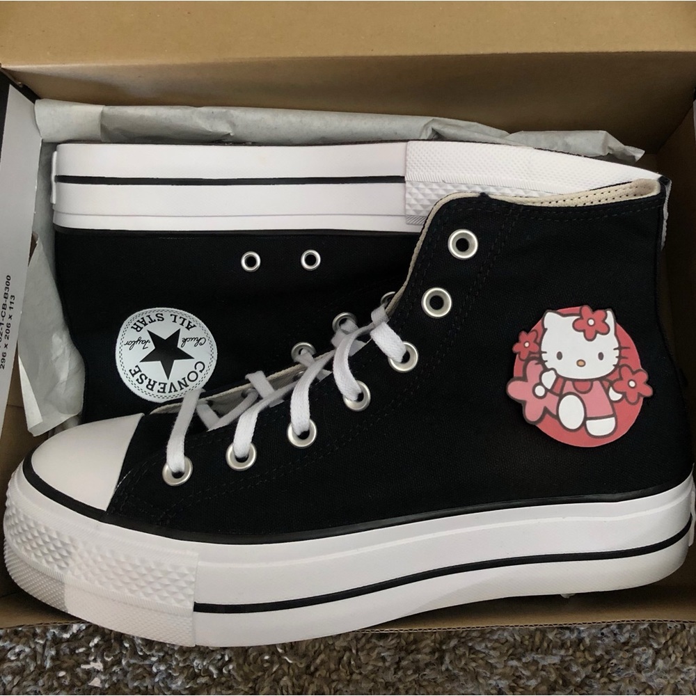 Hello Kitty Platform Converse